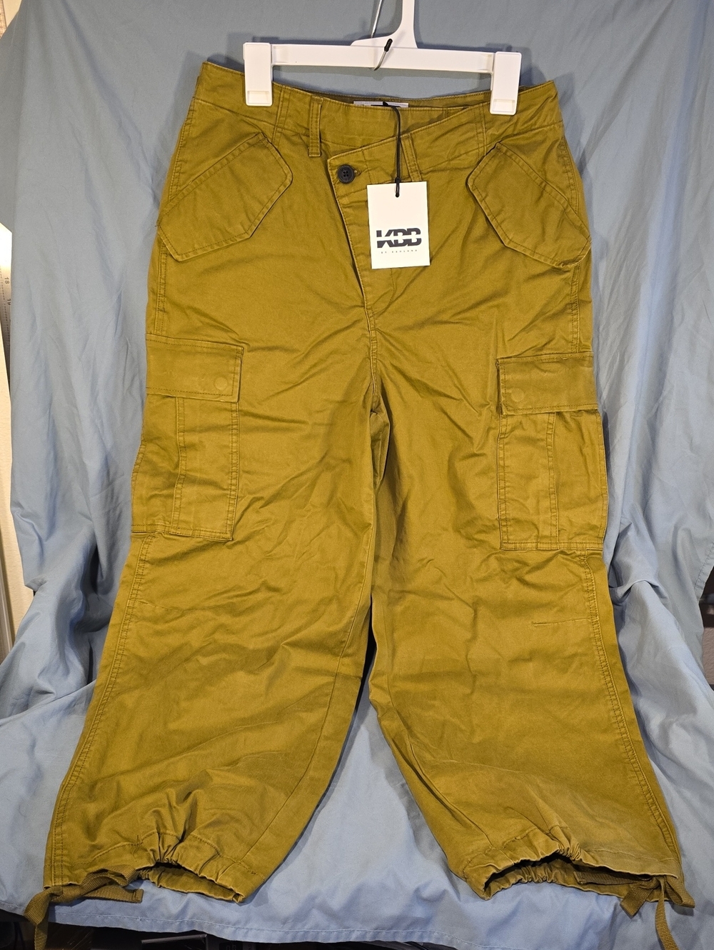 KBB Wide-Leg Cargo Pants in Olive Green